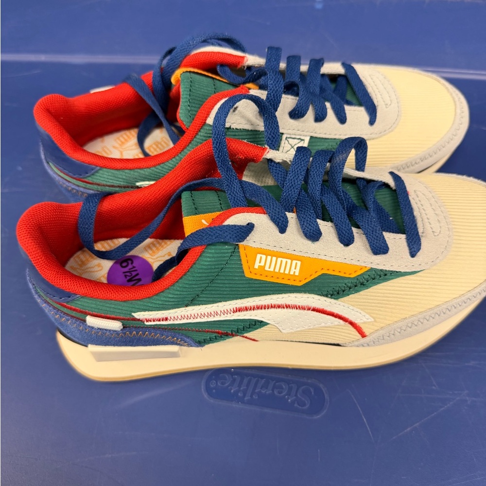 PUMA Kids Multi-Color Lace-Up Sneakers in Green/Blue/Red